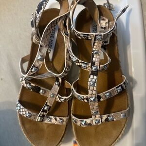 Steve Madden Gray Tan Gladiator Sandals